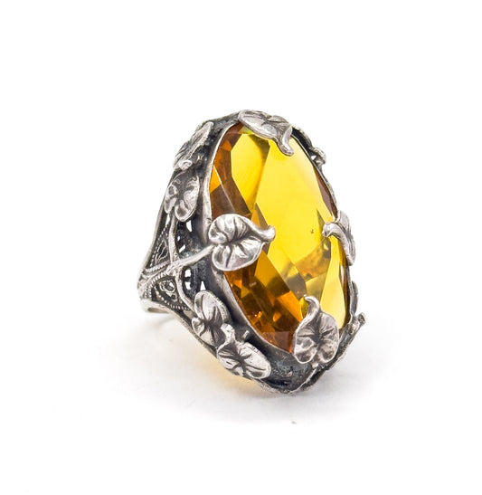 Art Nouveau Golden Paste Leaf Ring in Sterling Silver