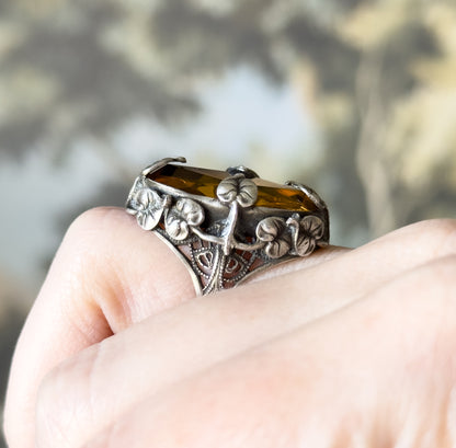 Art Nouveau Golden Paste Leaf Ring in Sterling Silver
