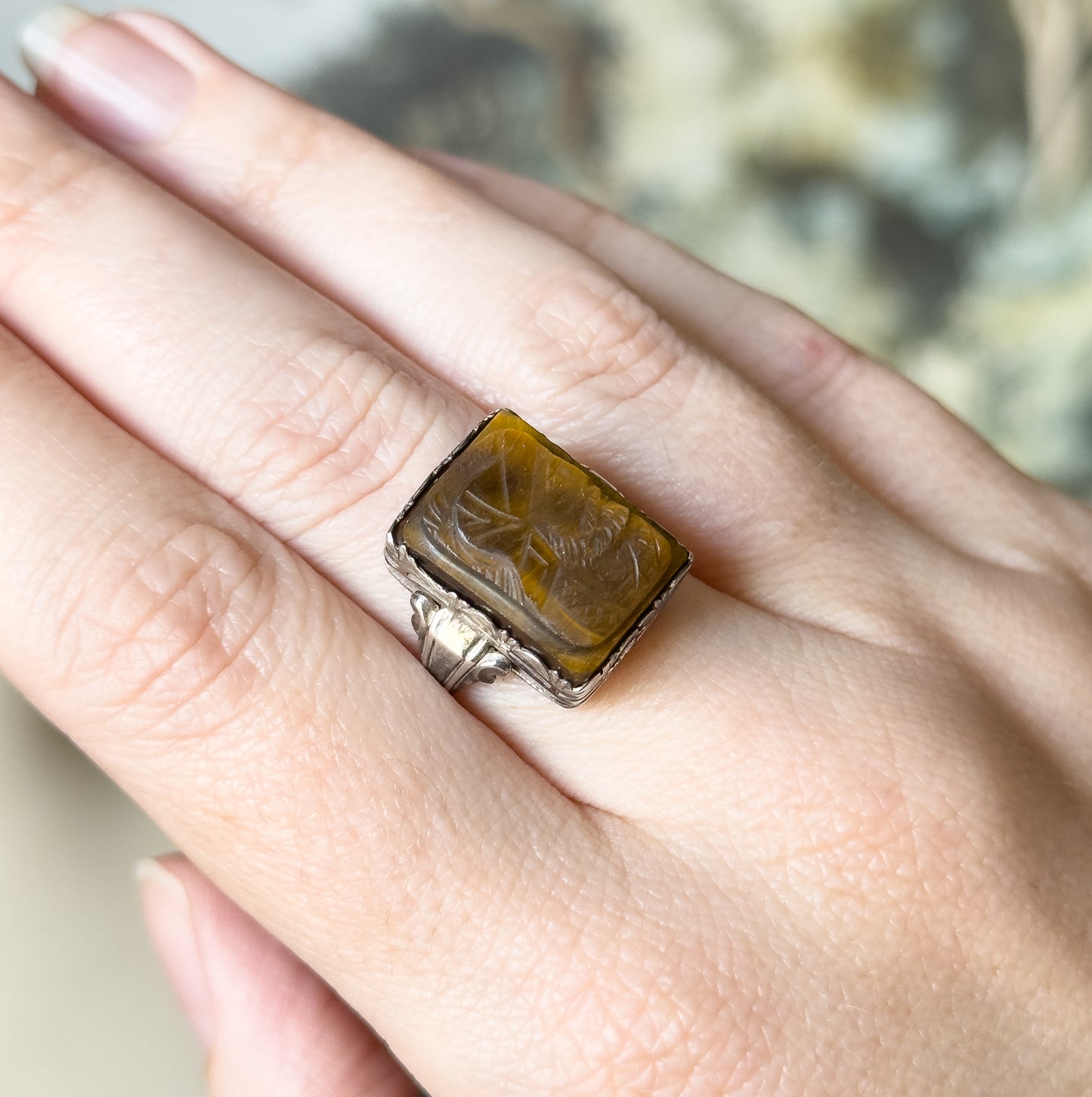 Vintage Tiger-Eye Cameo Ring in 830 Silver