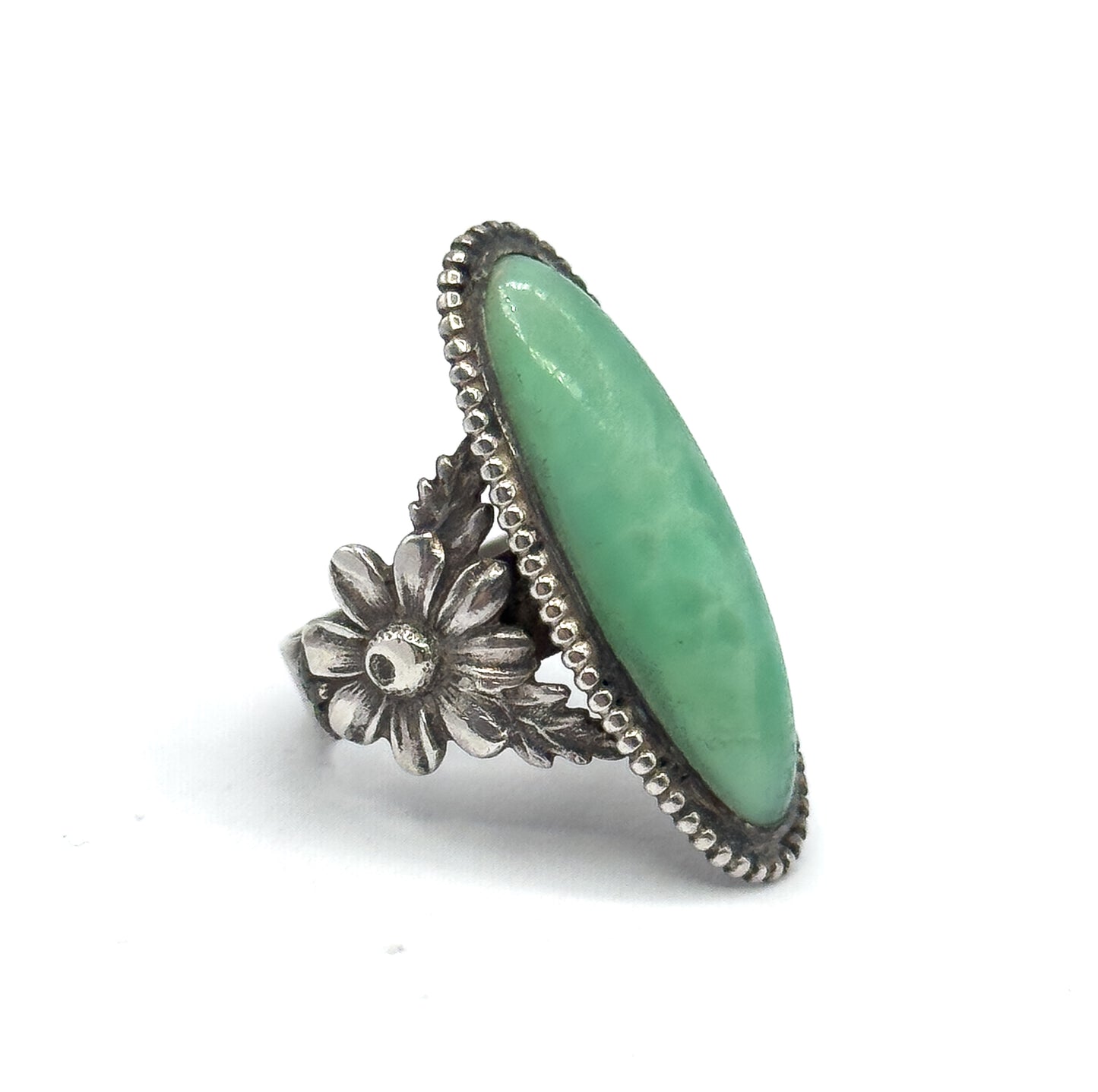 Mid-Century Mint Green Glass Daisy Ring in Sterling Silver