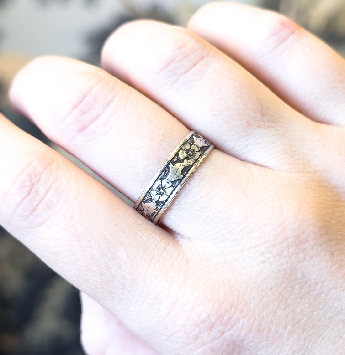 Vintage Floral Wide Band Ring in Sterling Silver