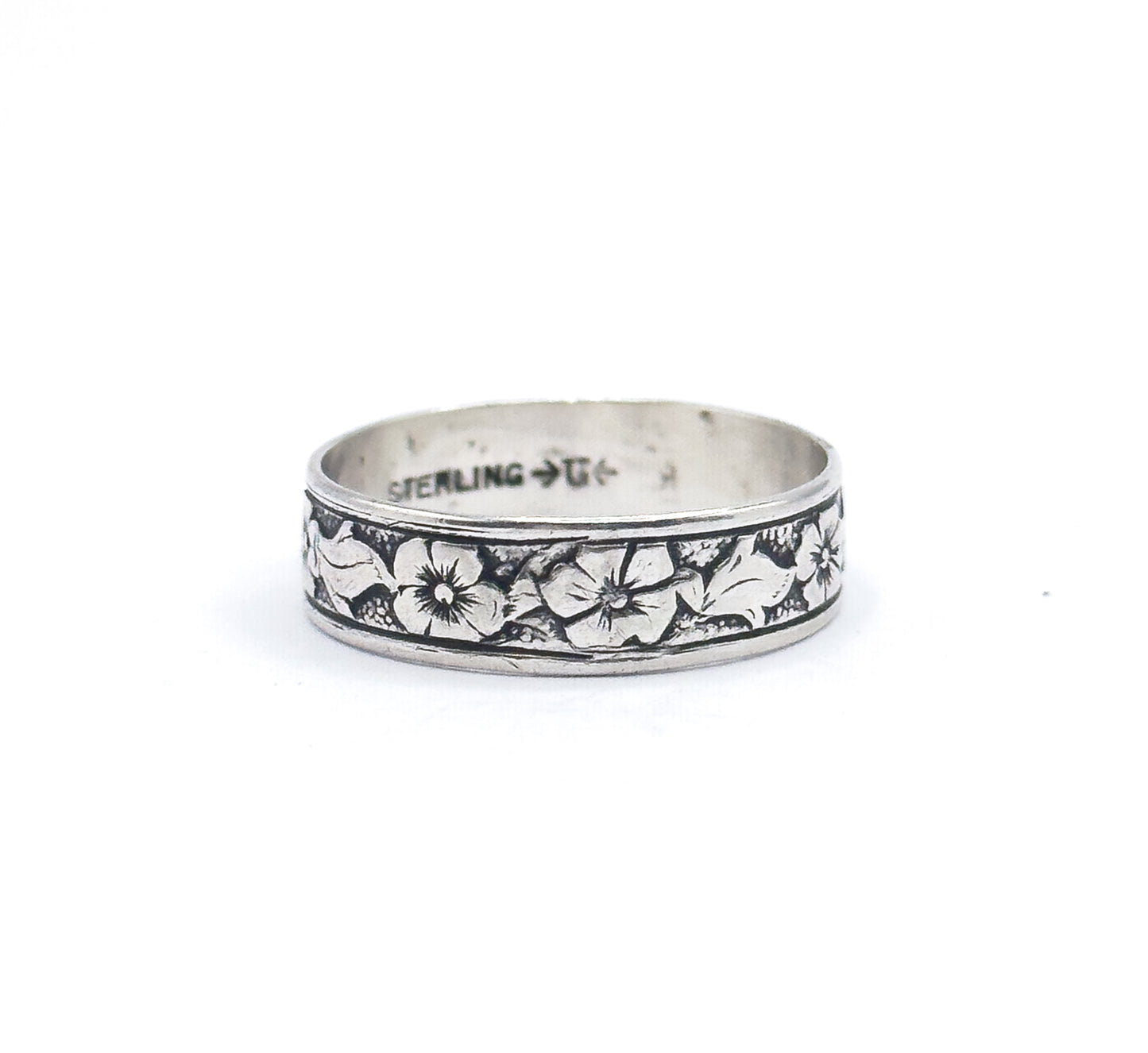Vintage Floral Wide Band Ring in Sterling Silver