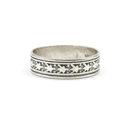 Vintage Sterling Silver Ring with Geometric Pattern