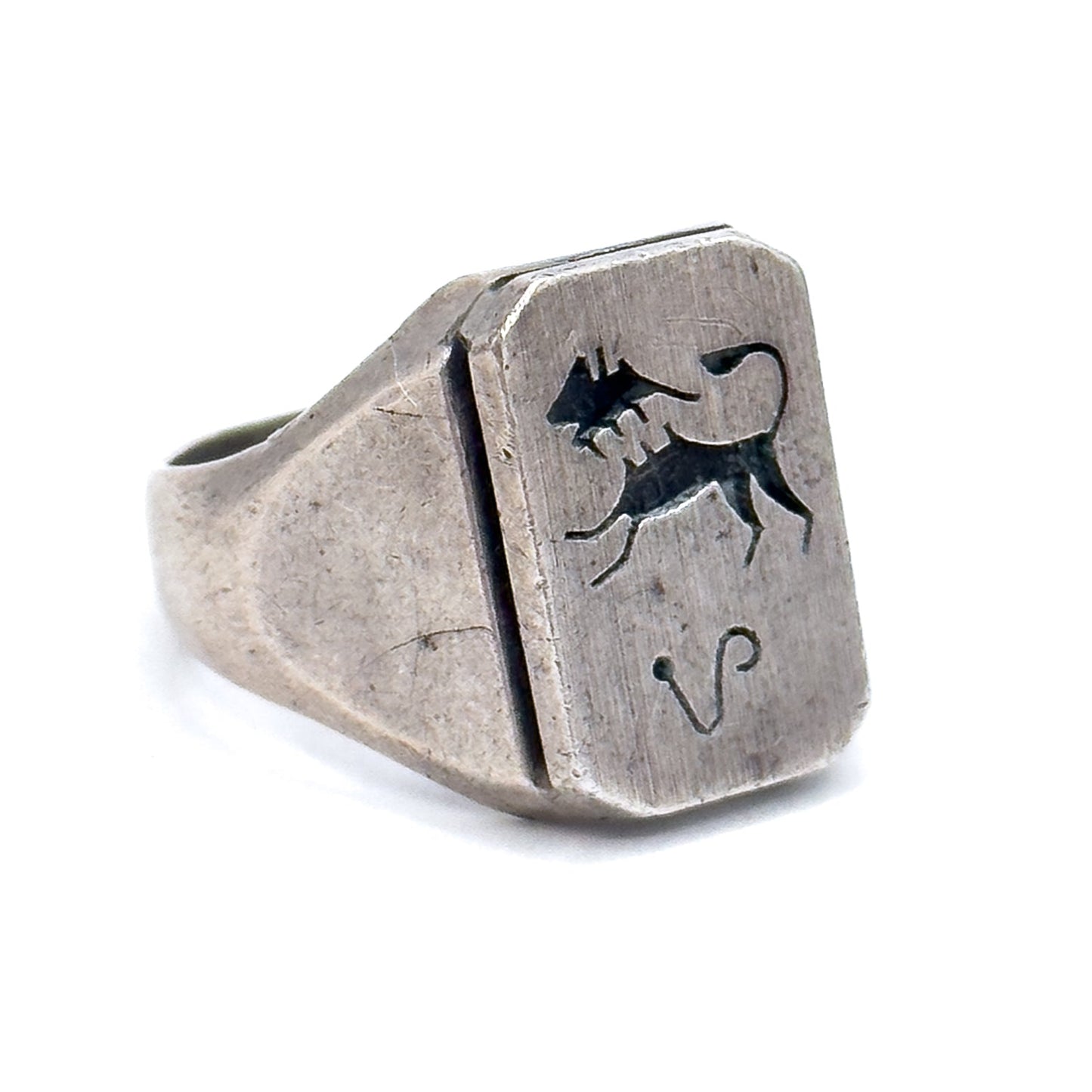Vintage Leo Zodiac Signet in Sterling Silver