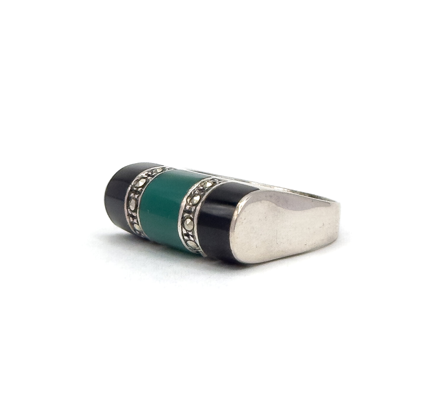 Art Deco Style tank Ring with Chrysoprase onyx and marcasite, saddle ring