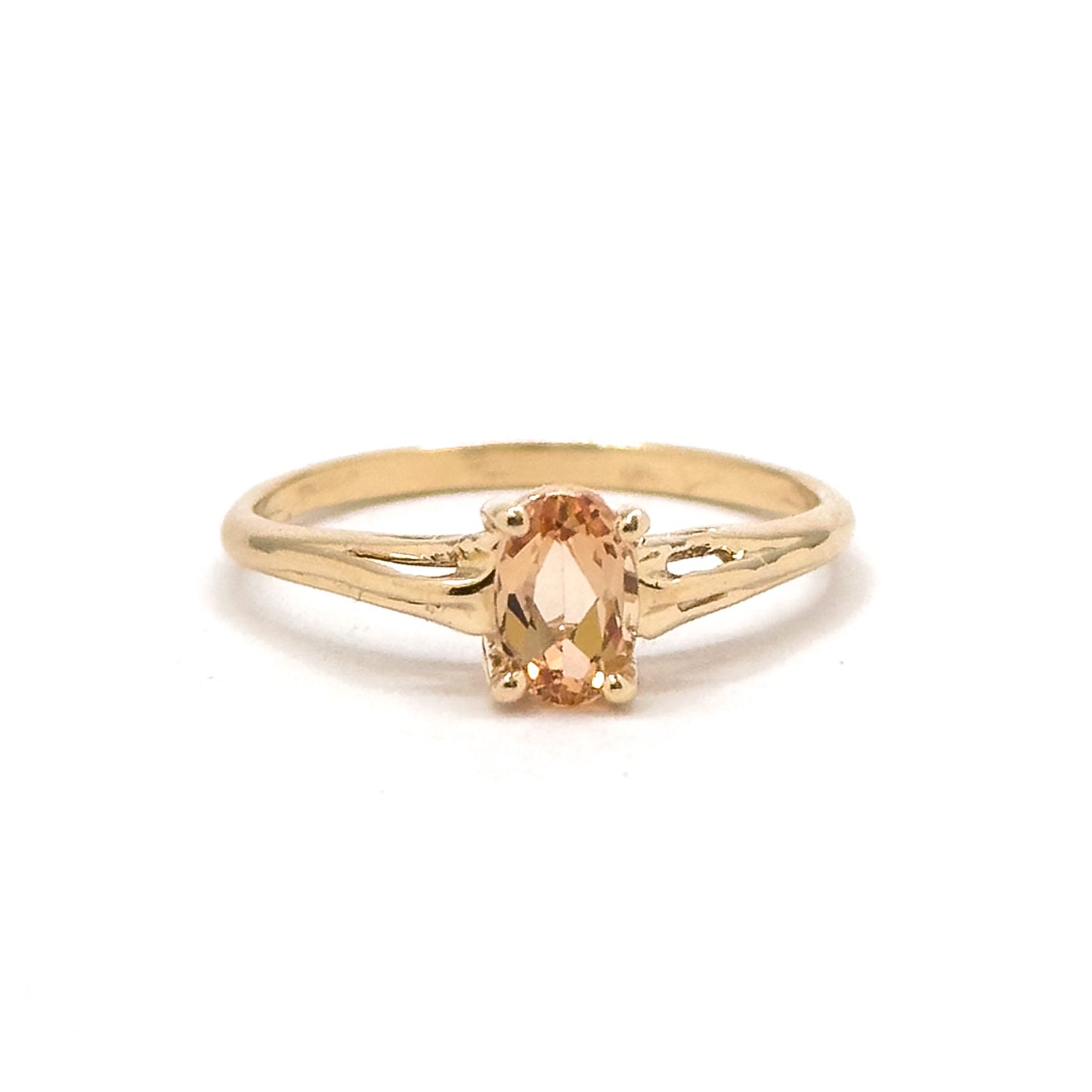 Vintage Peach Topaz Solitaire Ring in 14K Yellow Gold