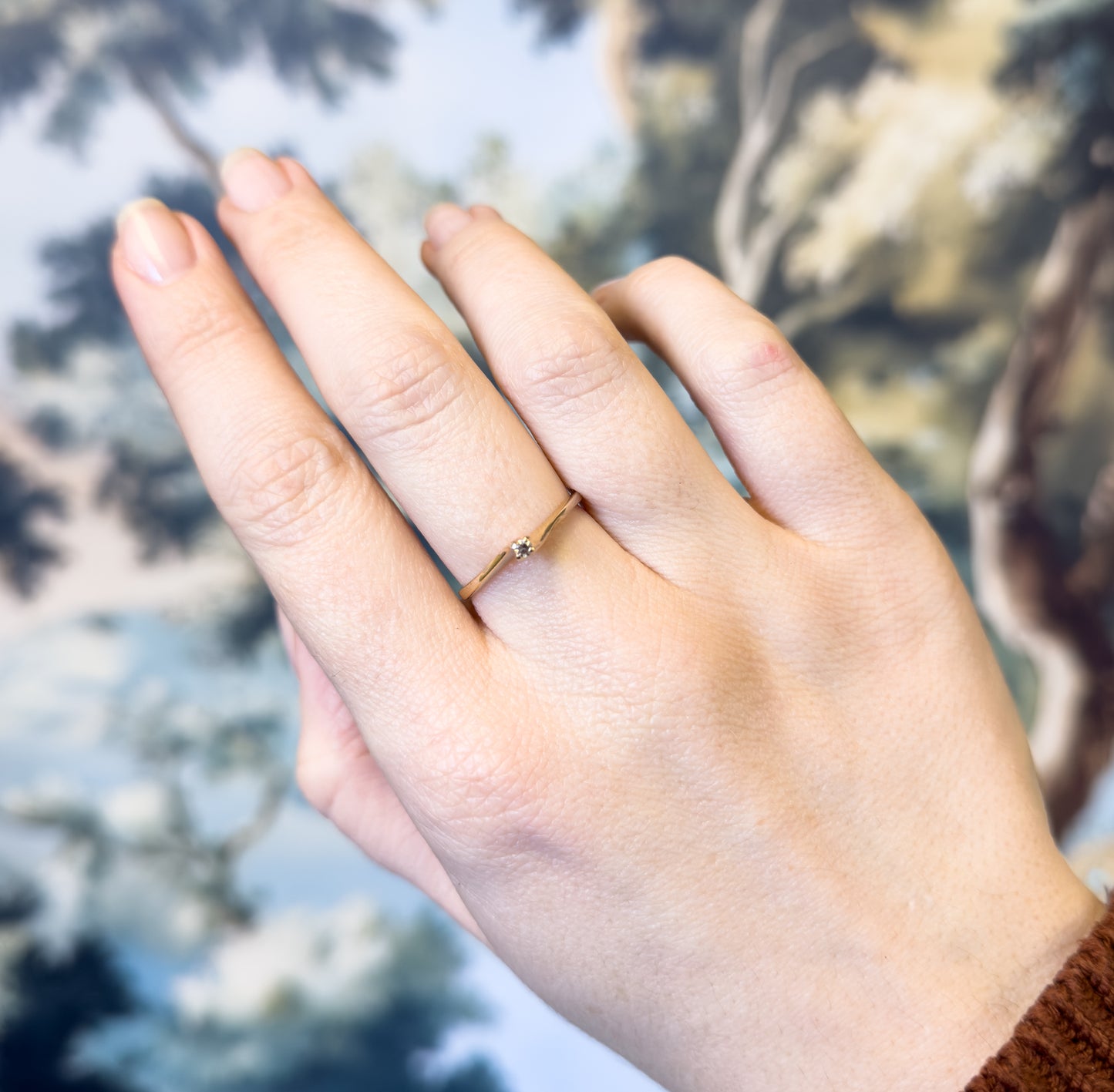 Vintage Dainty Diamond Ring in Gold