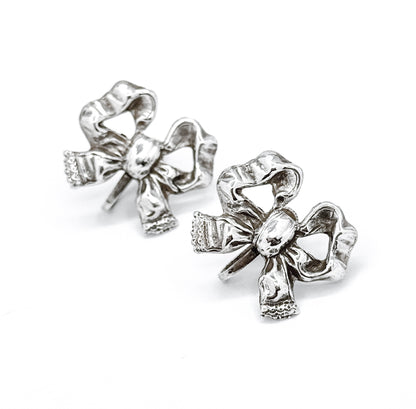 Mid-Centuntury Bow Screwback Earrings in Silver