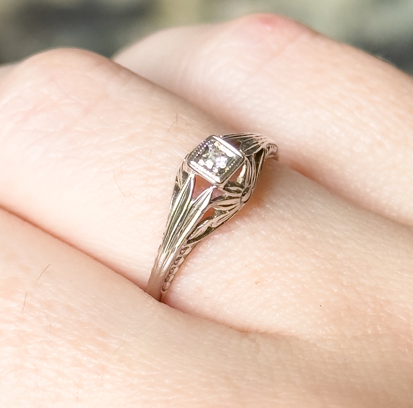 Art Deco Diamond Ring in 18K White Gold  - AS IS