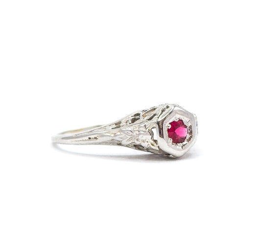 Art Deco Filigree Ring with Ruby Paste in White Gold