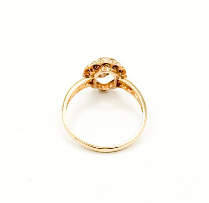 Vintage Dainty Scalloped Ring Oval Glass Gem in Gold