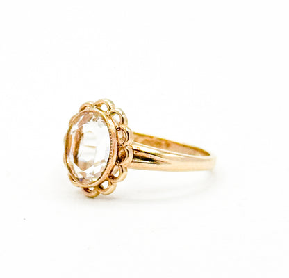 Vintage Dainty Scalloped Ring Oval Glass Gem in Gold