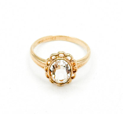 Vintage Dainty Scalloped Ring Oval Glass Gem in Gold