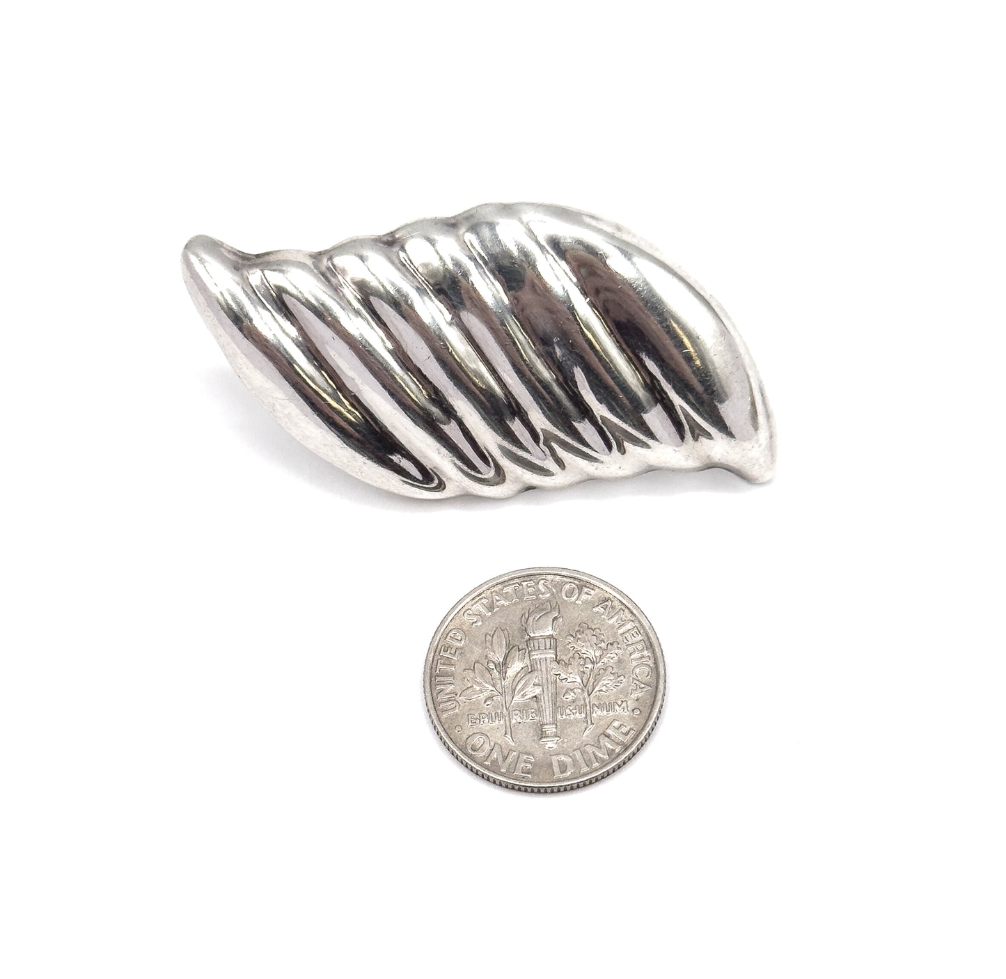 Vintage Jumbo Puffy Wave Earrings in Silver