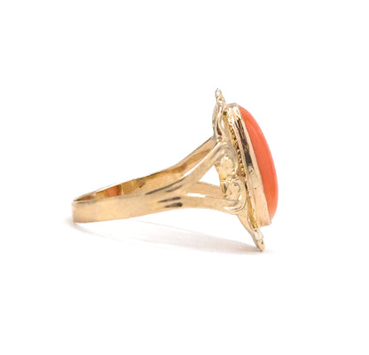 Mid-Century Coral Cabochon Ring in Gold