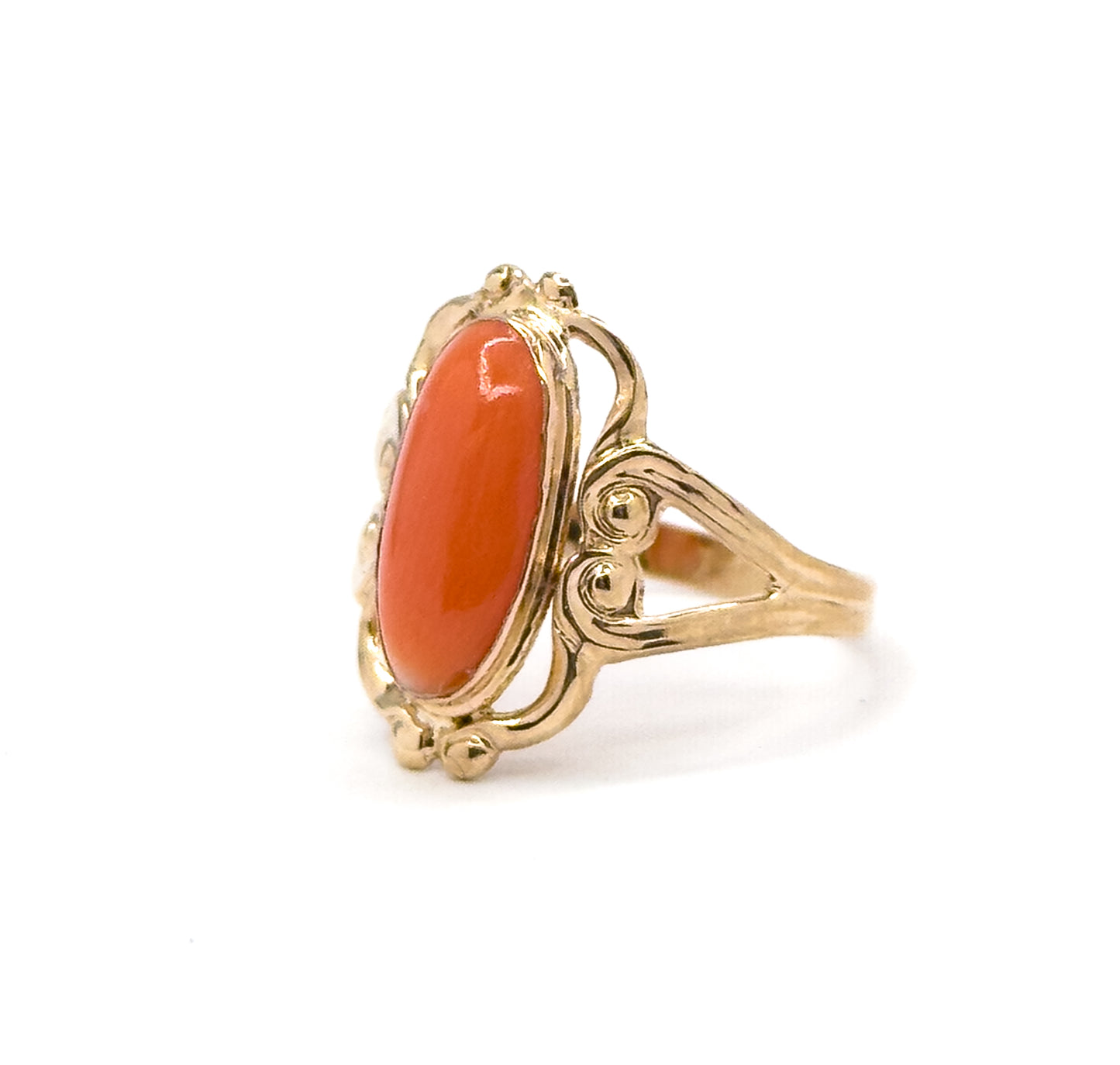 Mid-Century Coral Cabochon Ring in Gold
