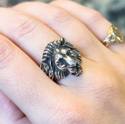 Vintage Leo Lion's Head Ring in Sterling Silver