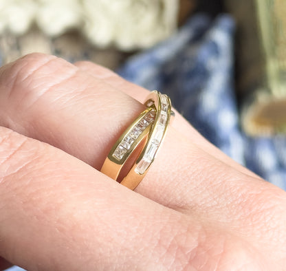 Vintage 90s - Early 2000s X Crossover Ring in Gold