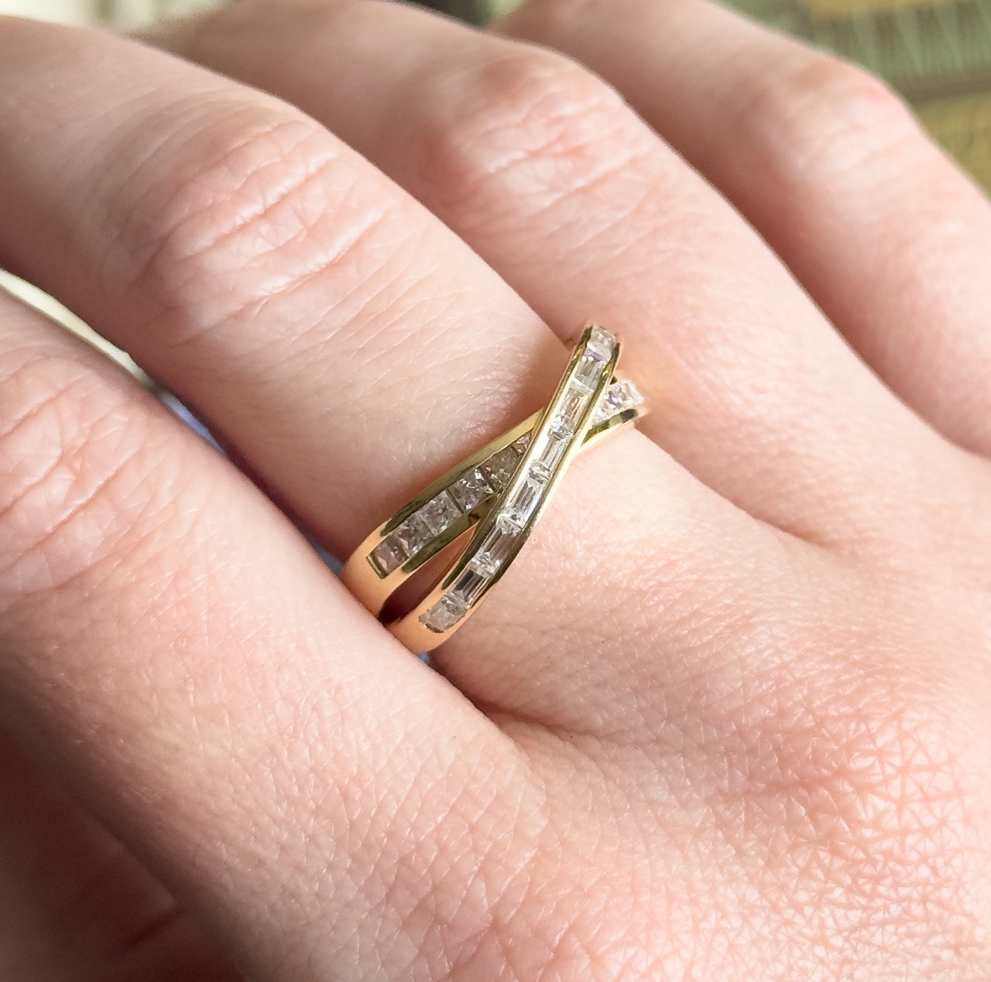 Vintage 90s - Early 2000s X Crossover Ring in Gold