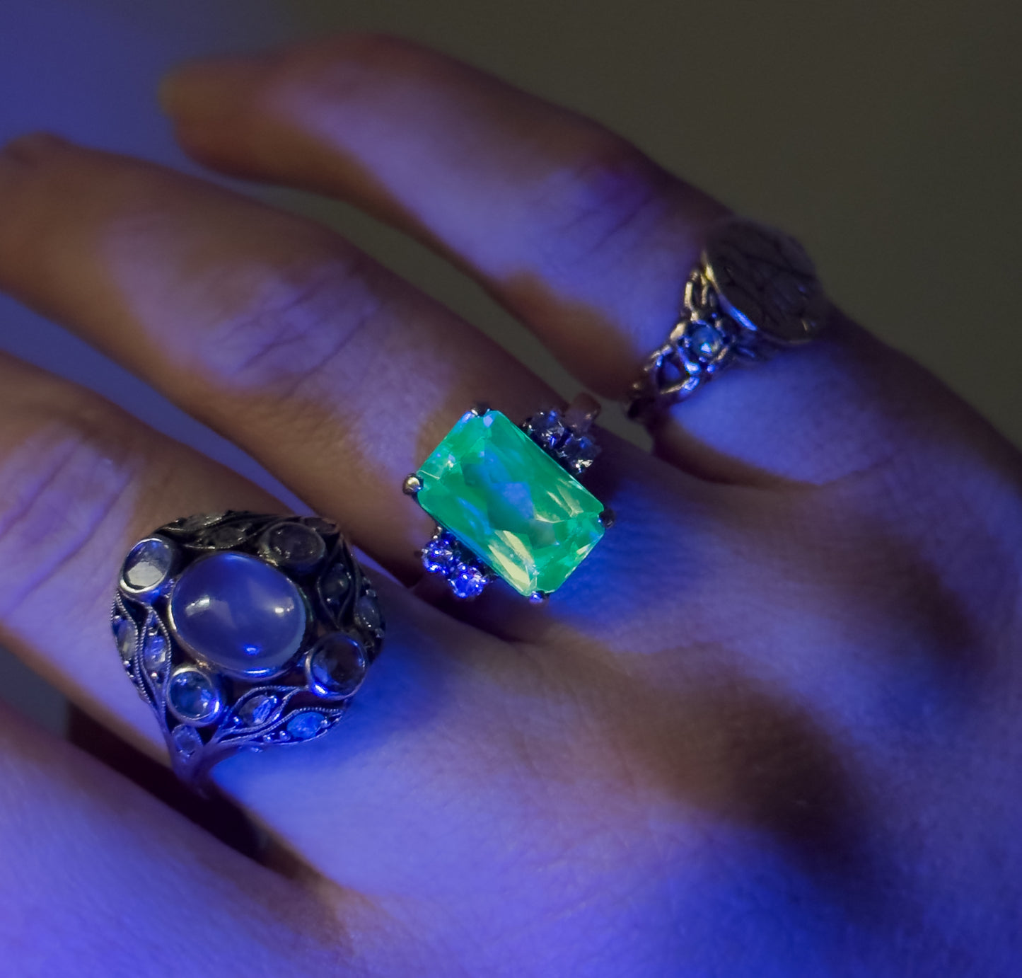 Mid-Century Synthetic Pastel Green Spinel RIng in Gold