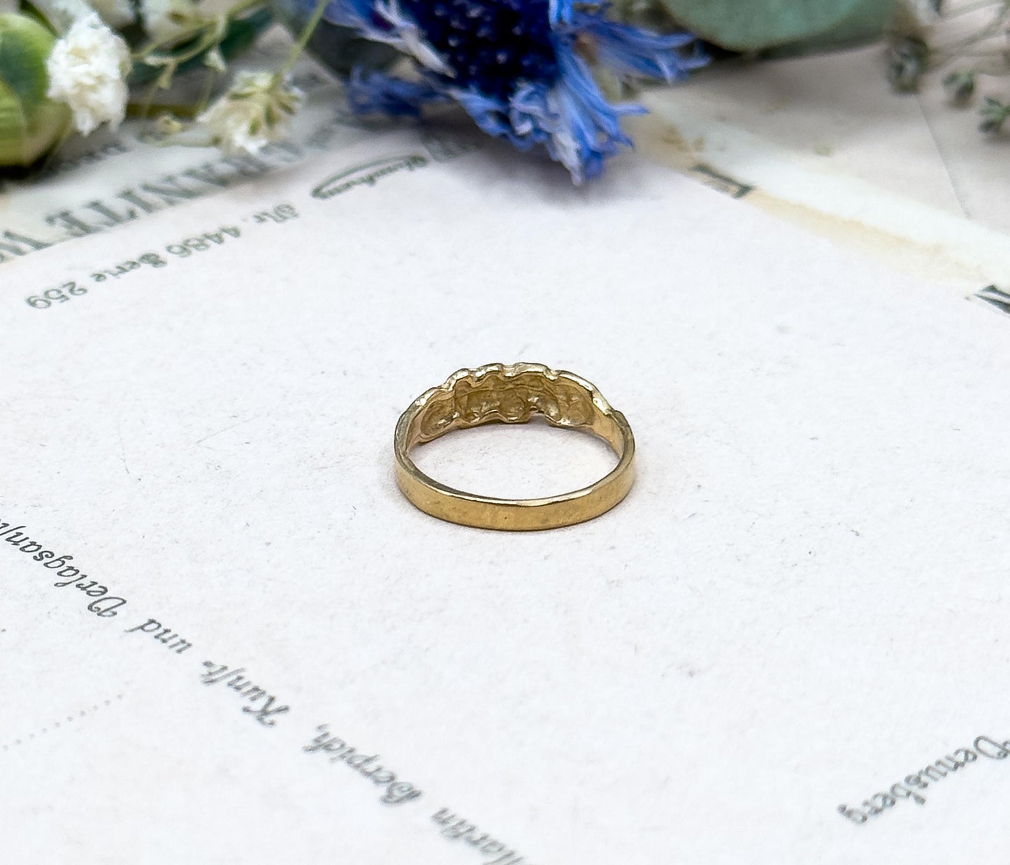 Vintage carved Solid 10K yellow gold Midi ring antique Childs ring size 1.25 textured