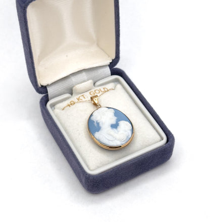 Vintage Mother & Child Jasperware Cameo Pendant Necklace in 10K Gold