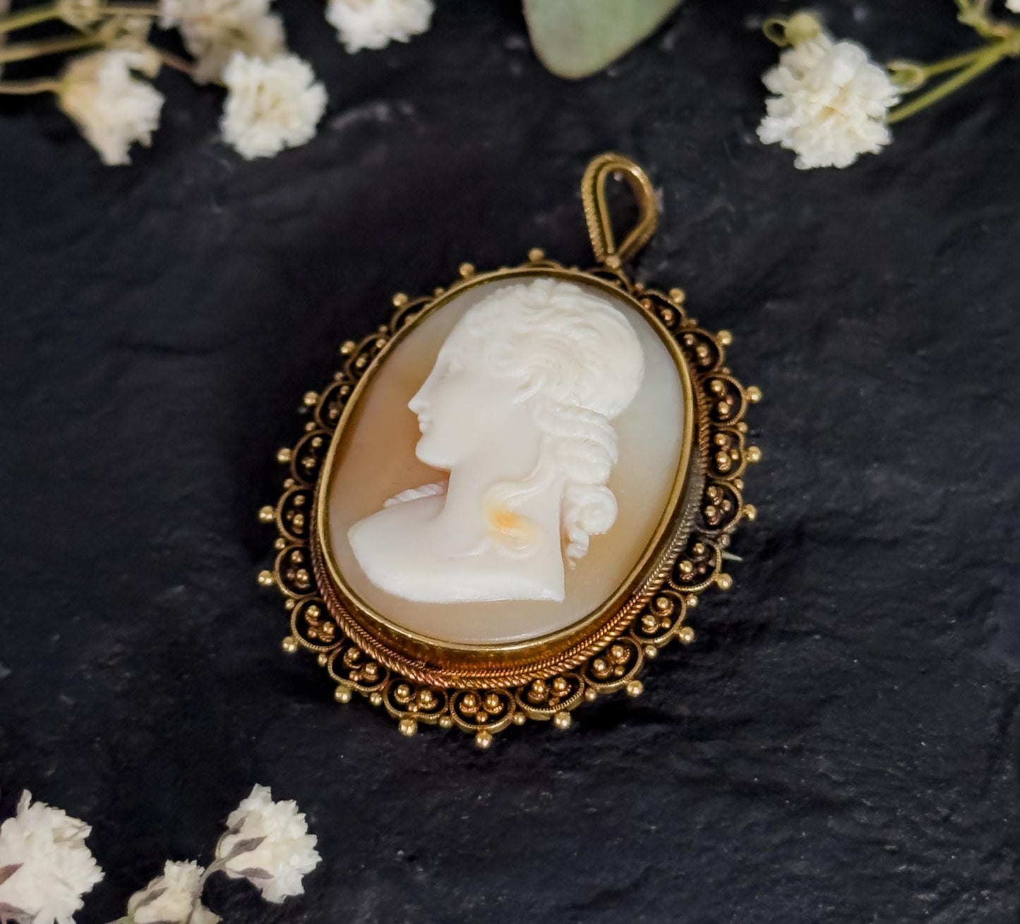 Antique Carved Shell Cameo in 15K Yellow Gold Cameo Pendant for Necklace Left Facing