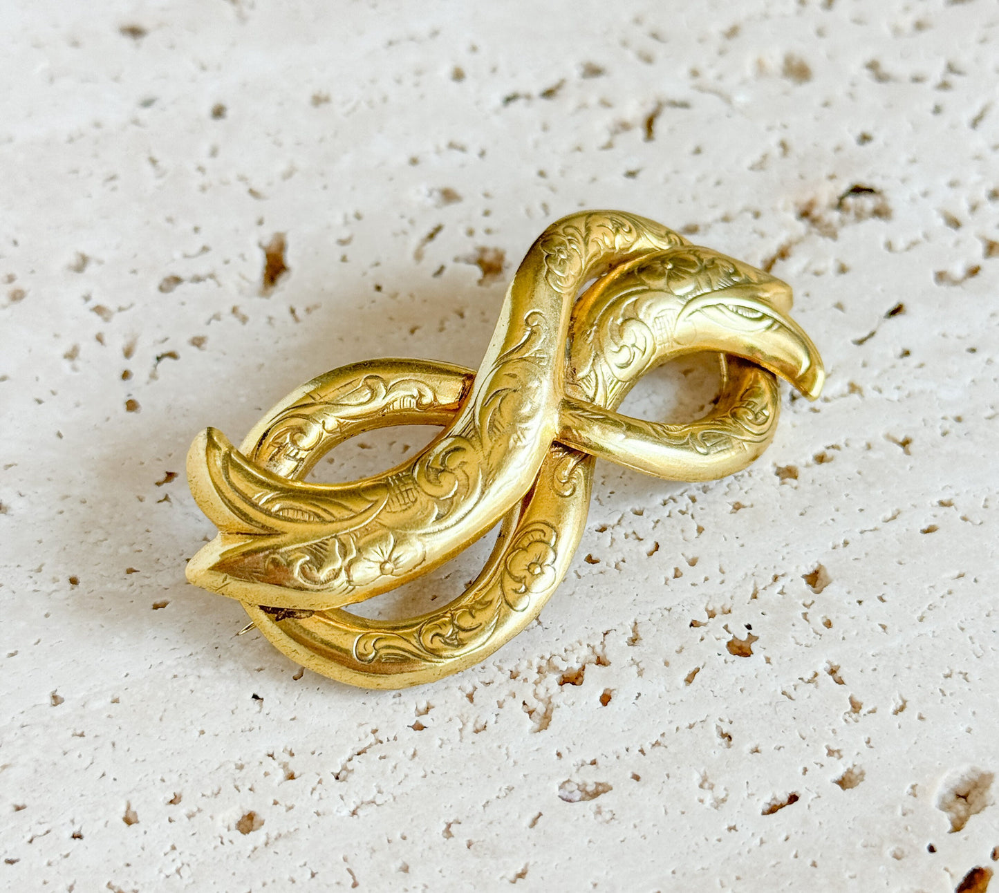 Vintage Infinity Ribbon Brooch Lovers Knot Pin Pressed Metal