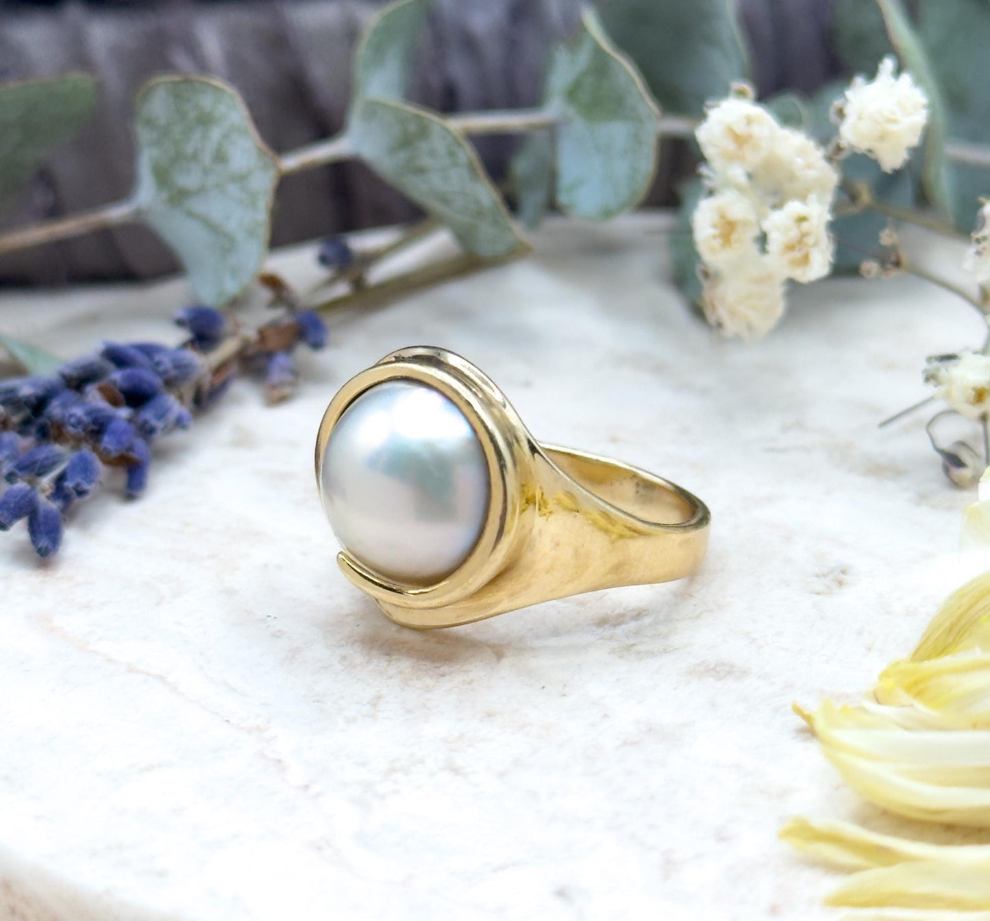 Vintage Mabe Pearl Ring in 14K Yellow Gold Swirl Ring