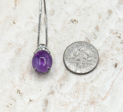 Lovely Amethyst Cabochon & Diamond Pendant Necklace in Platinum pt850