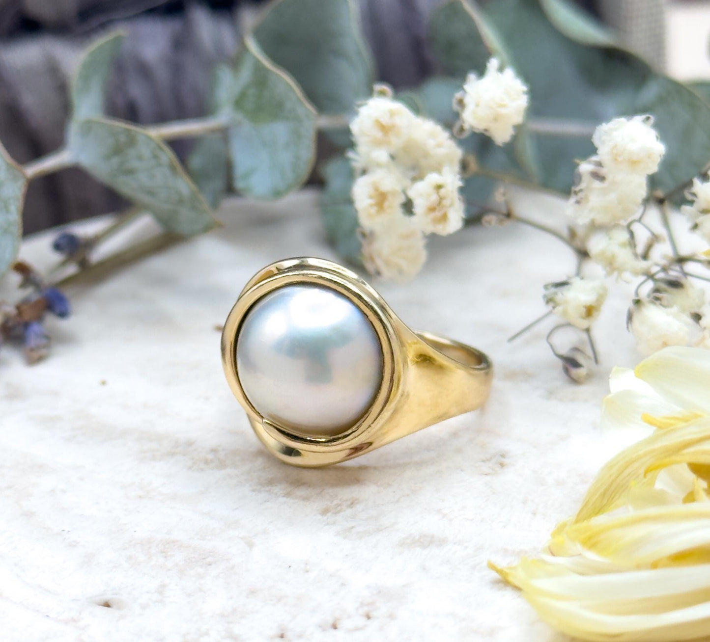 Vintage Mabe Pearl Ring in 14K Yellow Gold Swirl Ring