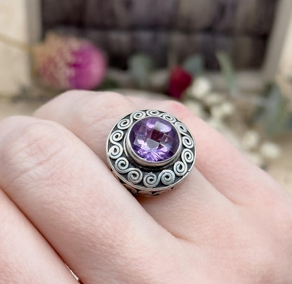 Vintage Checkerboard Amethyst Swirl Design Ring in Sterling Silver Chunky