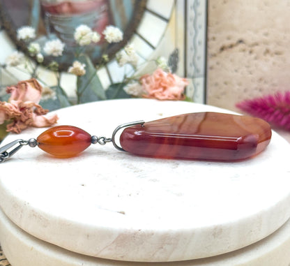 Vintage Banded Agate Freeform Stone pendant necklace in Sterling Silver