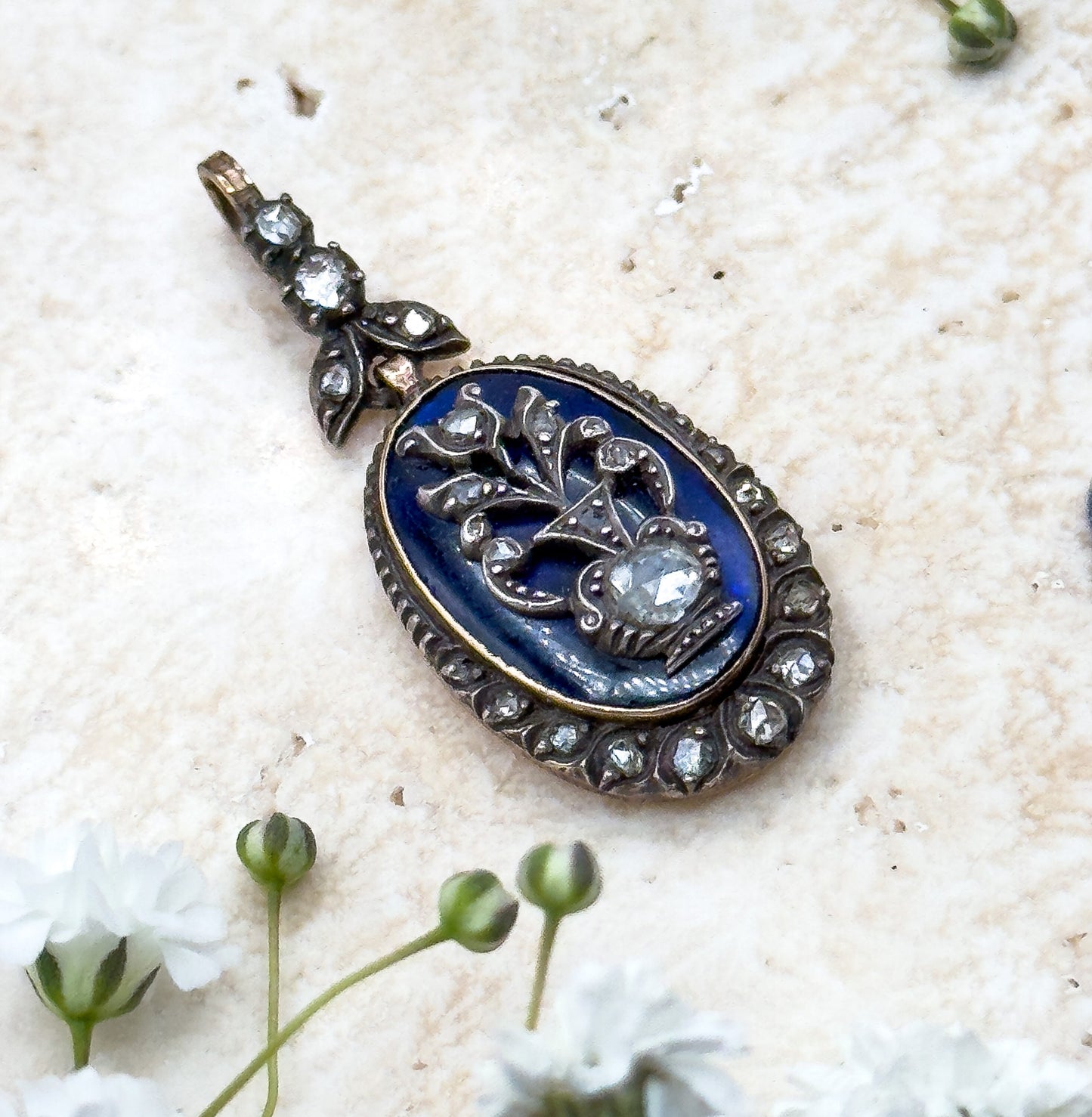 Georgian Giardinetti Pendant with Rose Cut Diamonds on Bristol Blue Glass Bague au Firmament
