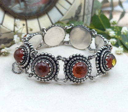 Vintage Orange Amber cabochon bracelet in 835 Silver textured vintage bracelet