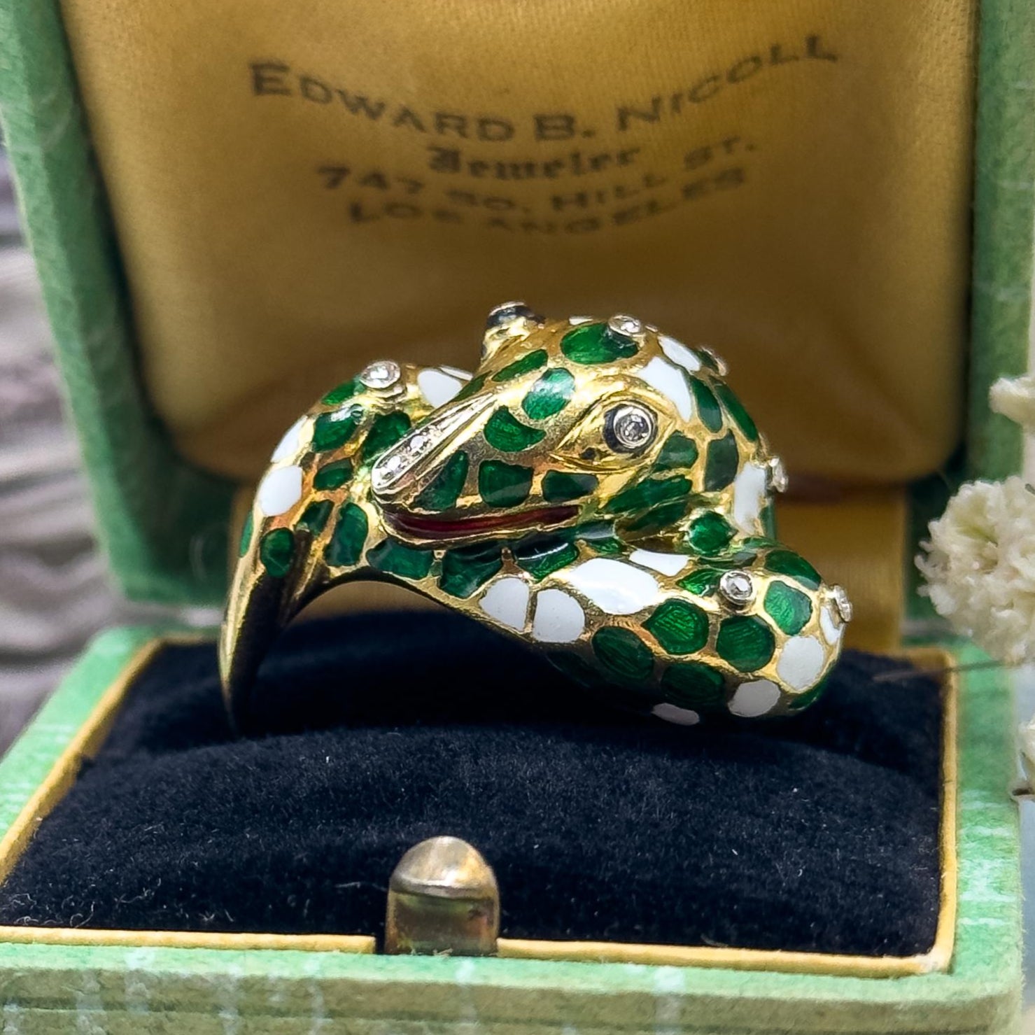 VIntage enamel and diamond snake ring in 18K yellow gold
