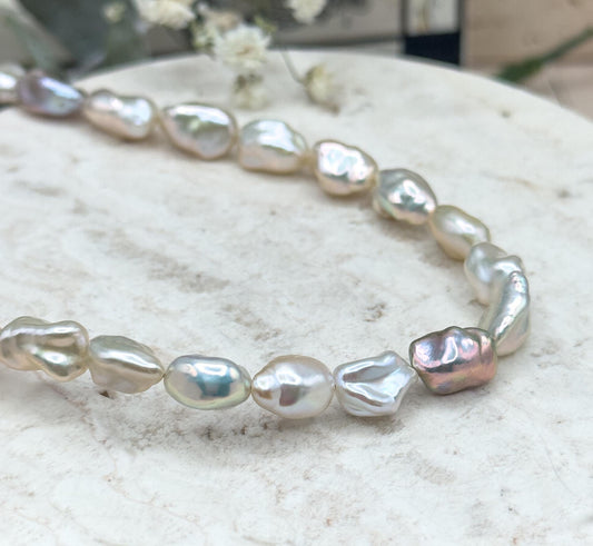 Beautiful white baroque pearl necklace with adjustable extender 18K