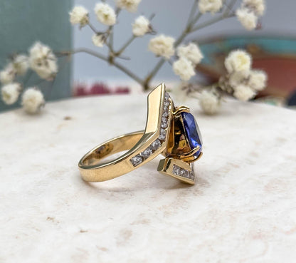 Vintage Imitation Tanzanite Ring in 14K Yellow Gold Trillion