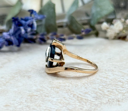 Vintage Onyx & Diamond Ring in 10K Yellow Gold Bypass Ring Florentine gold textured