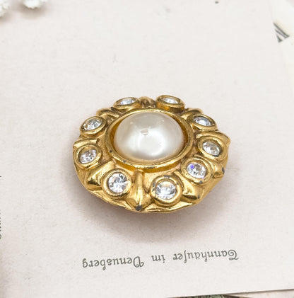 Vintage Chanel Clip On Earrings Faux Mabe pearl Rhinestone 1980s