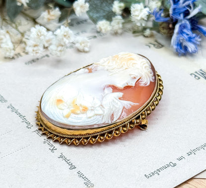 Antique Carved Shell Cameo Brooch in 14K Yellow Gold Lady with Bird