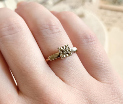 Beautiful Vintage Diamond Engagement Ring in Two Tone 14K Yellow Gold White Gold