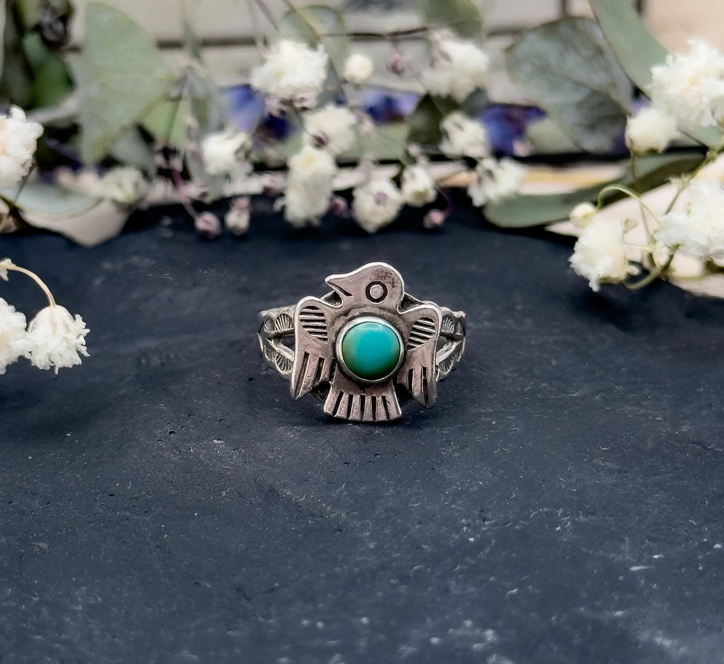 Cuite Vintage Native American Thunderbird Ring with Snake Eye turquoise cabochon in Sterling silver