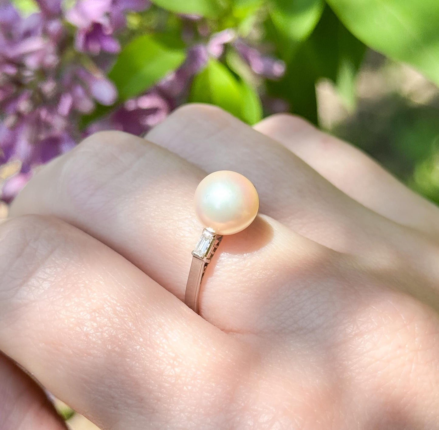 Vintage Pearl Ring with Baguette Diamonds in Platinum