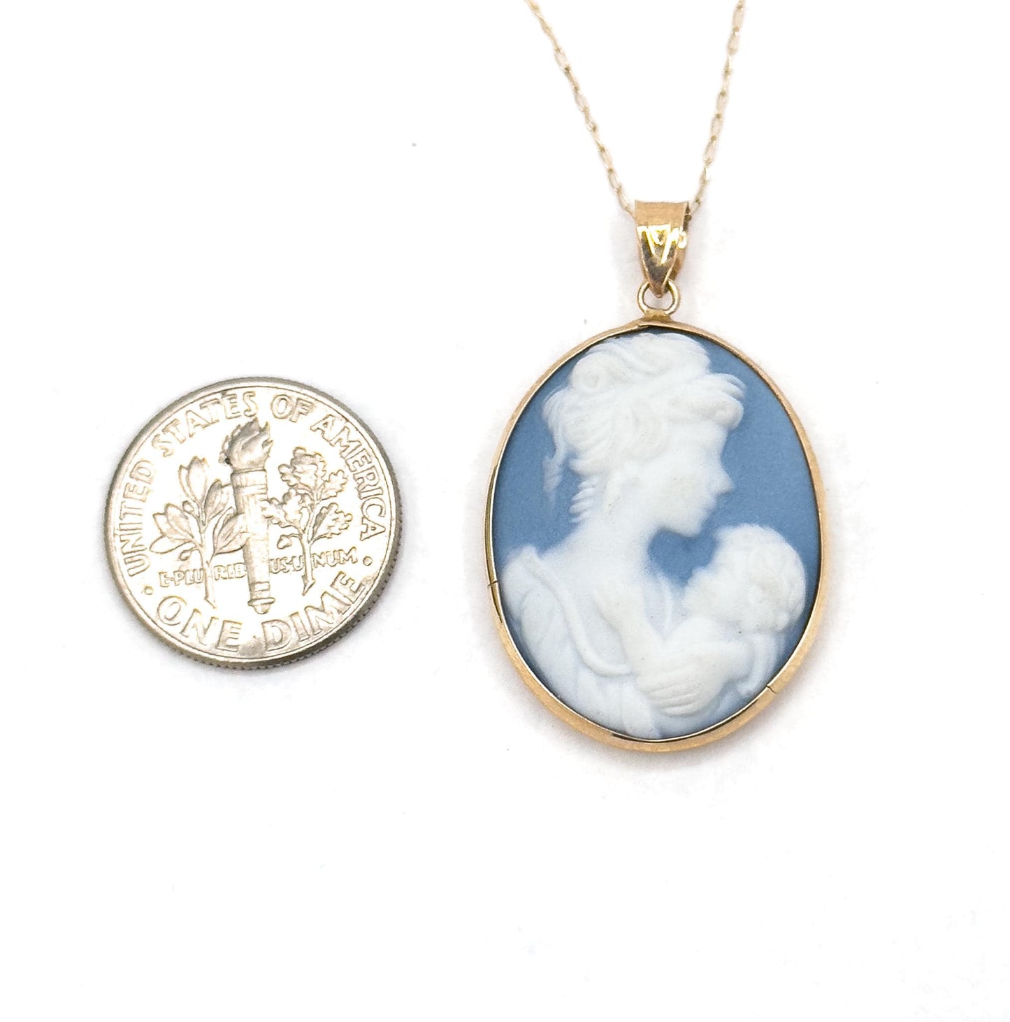 Vintage Mother & Child Jasperware Cameo Pendant Necklace in 10K Gold