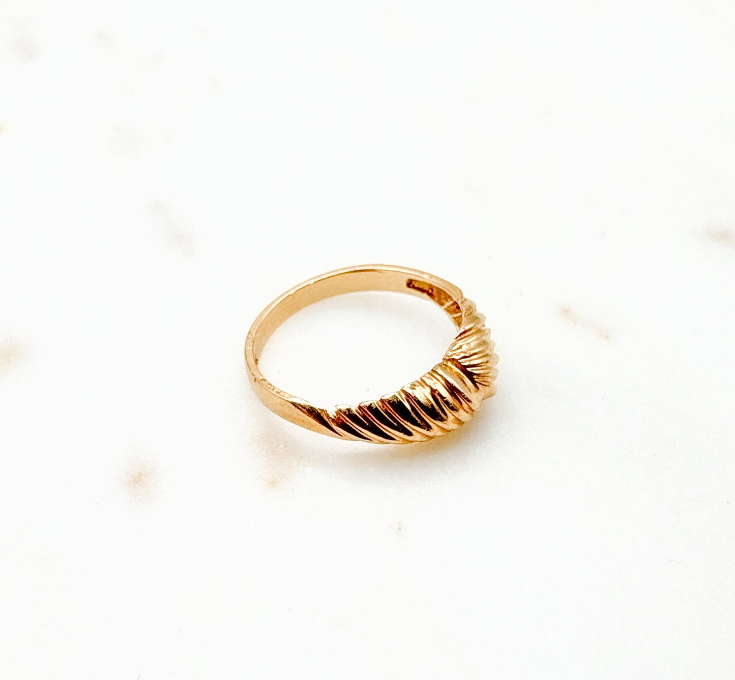 Vintage 14K Gold Croissant Ring Shrimp Ring textured Vintage Ring
