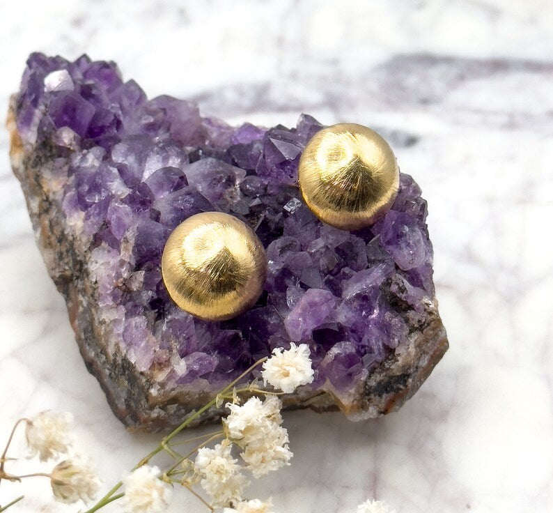 Vintage Puffy Dome earrings in 14K Gold