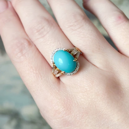 Contemporary Turquoise & Diamond Statement Ring in 18K Gold