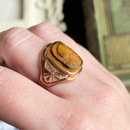 1940s Vintage Tigers Eye Solider Cameo Ring in Gold