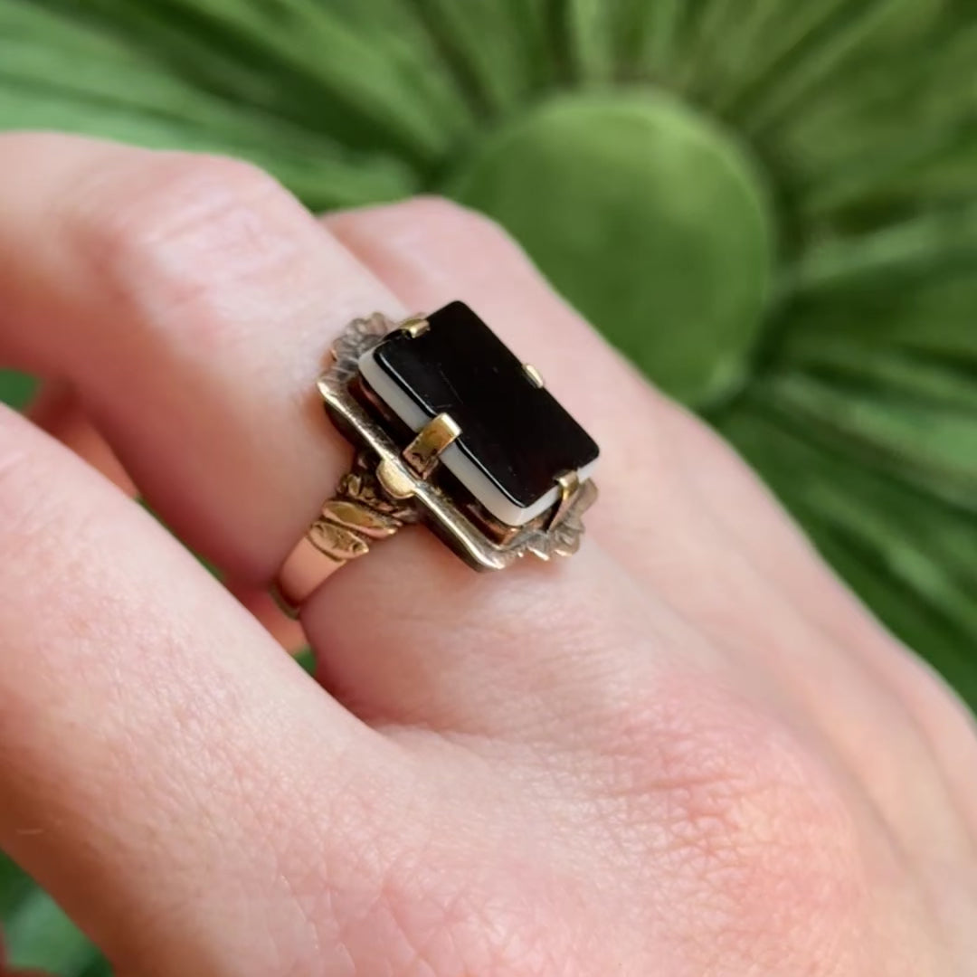 Victorian Sardonyx Hardstone Ring in Gold — view 11 of 11